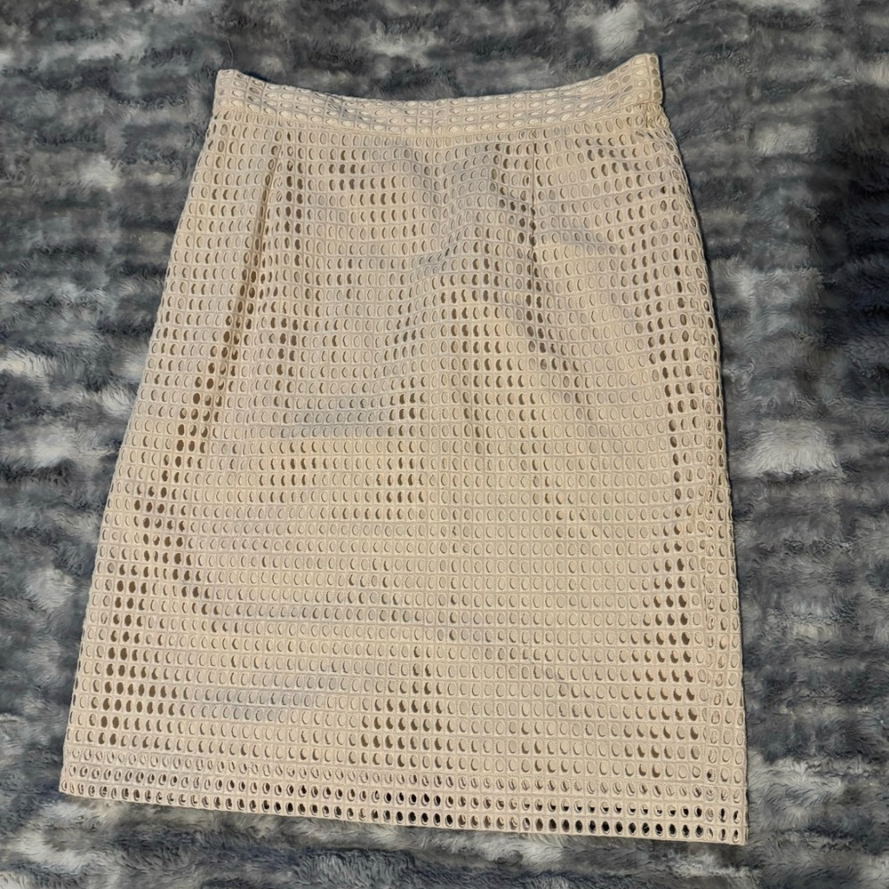 Gianni Bini women’s knee length skirt.